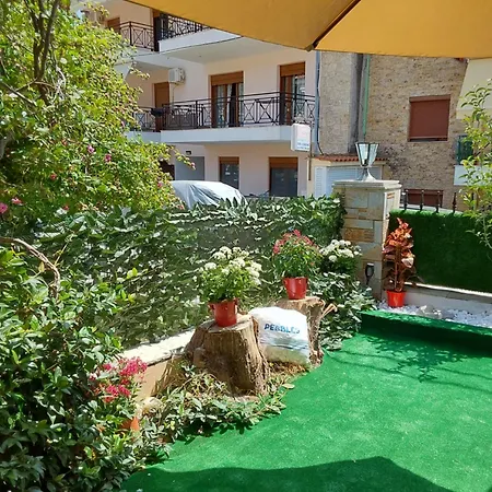 De Skioni Tatil Evi