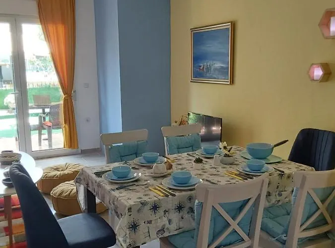 Ferienhaus De Skioni *